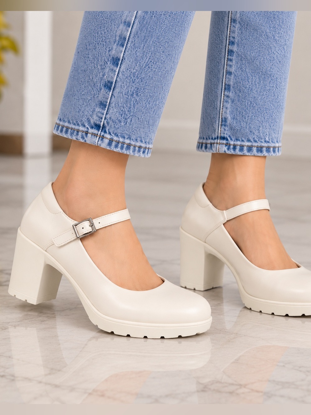 Dream Pairs White Cream Platform Mary Jane Chunky Wedding Heels Size 6